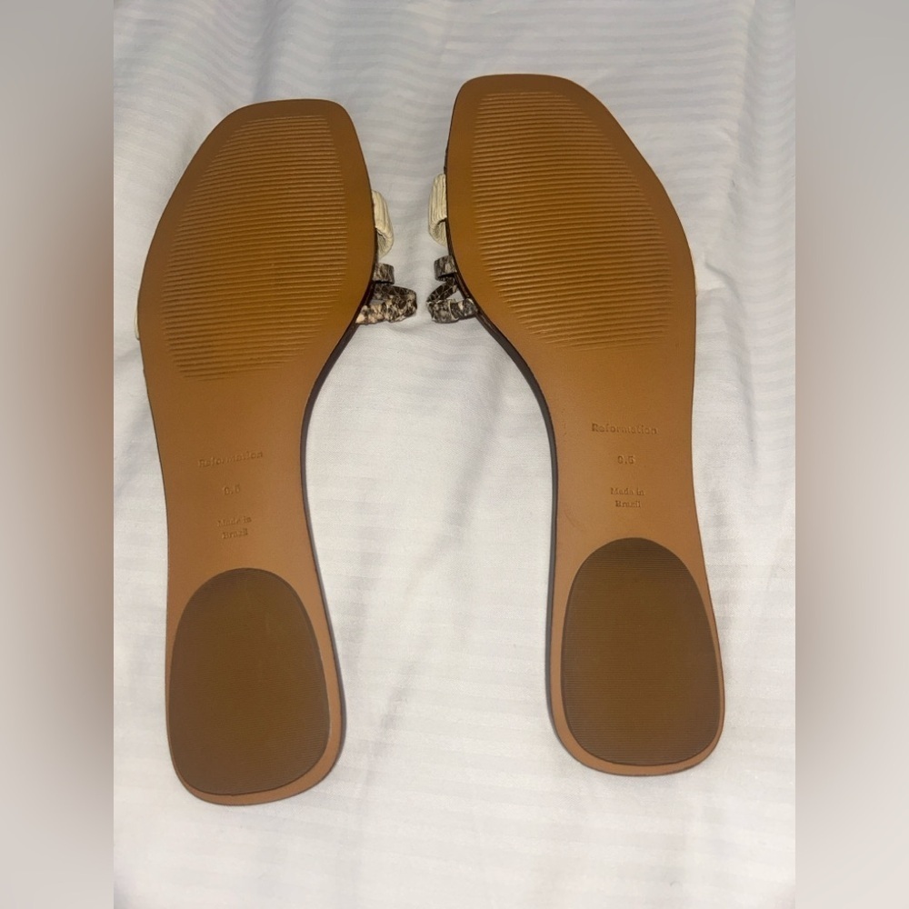 Reformation Katina Flat Sandal in Parmesan and Snake Size 9.5 - Picture 5 of 6